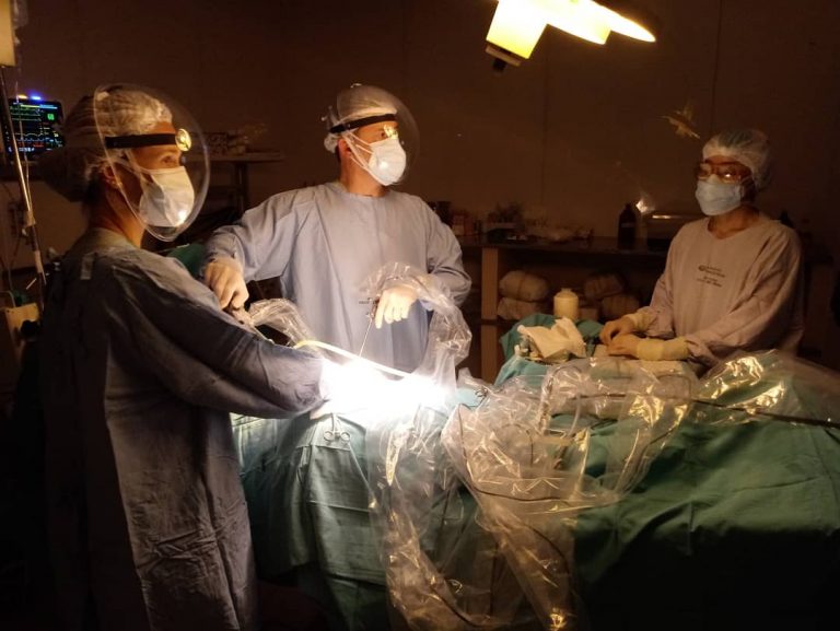 Solano: El Hospital Oller vuelve a realizar cirugías de laparoscopía después de seis años